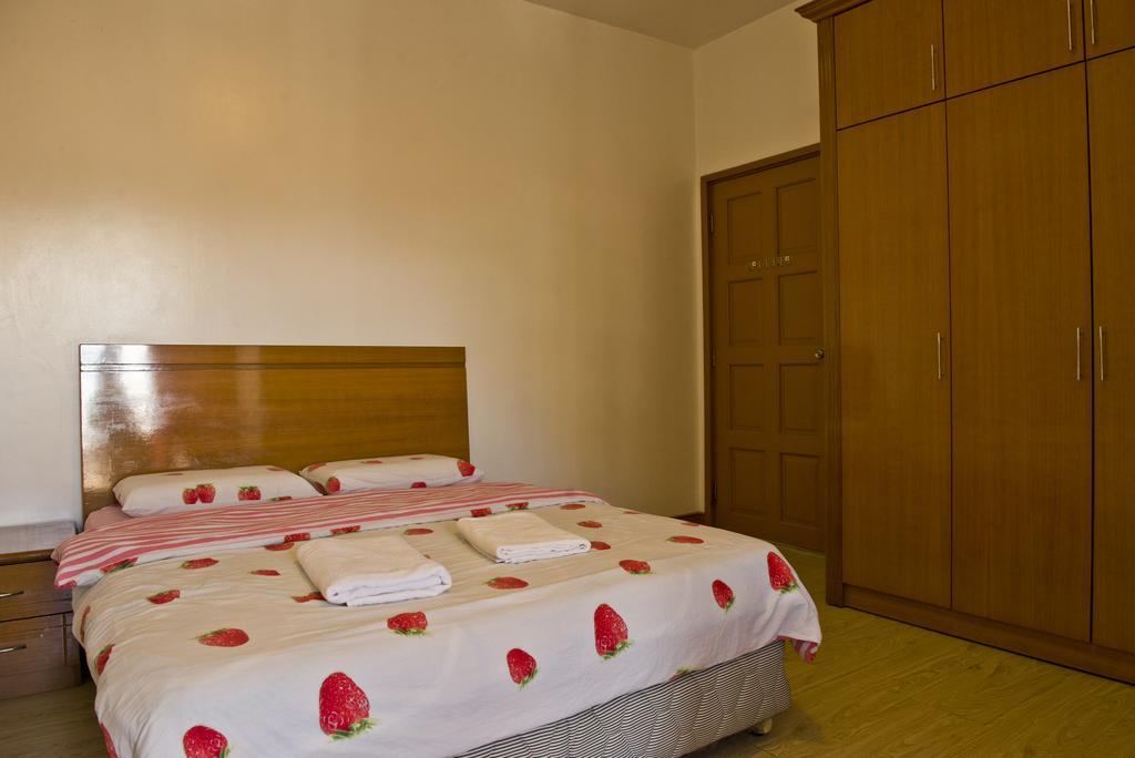 Ferienwohnung Nana Marina Court Kota Kinabalu Exterior foto